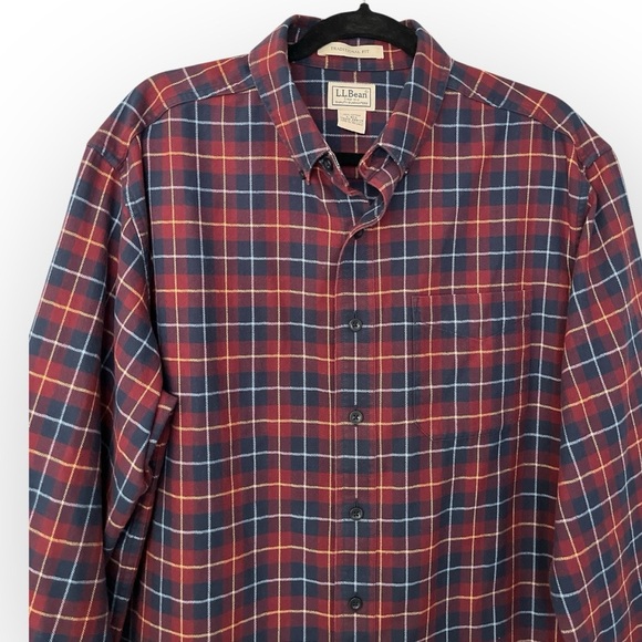 L.L. Bean Traditional Fit 100% Cotton Plaid Flannel Button Down Shirt L-Reg - Picture 2 of 7